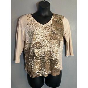 Karen Scott cream and gold top